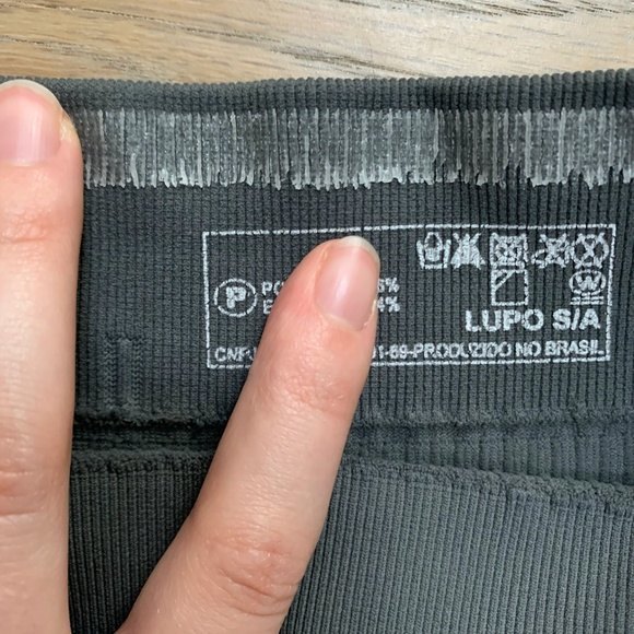 Lolë grey compression capri leggings - Picture 5 of 5